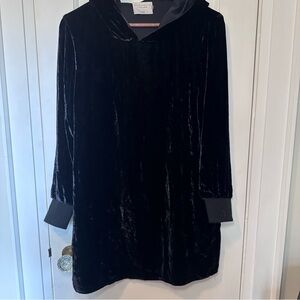 Alice + Olivia Black Velvet Mini Dress/Tunic with Slouchy Hood, Soft, Flowy
